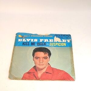 Vintage 1963 Elvis Presley "Kiss Me Quick/Suspicion" 45 7" Vinyl 447-0639 Record